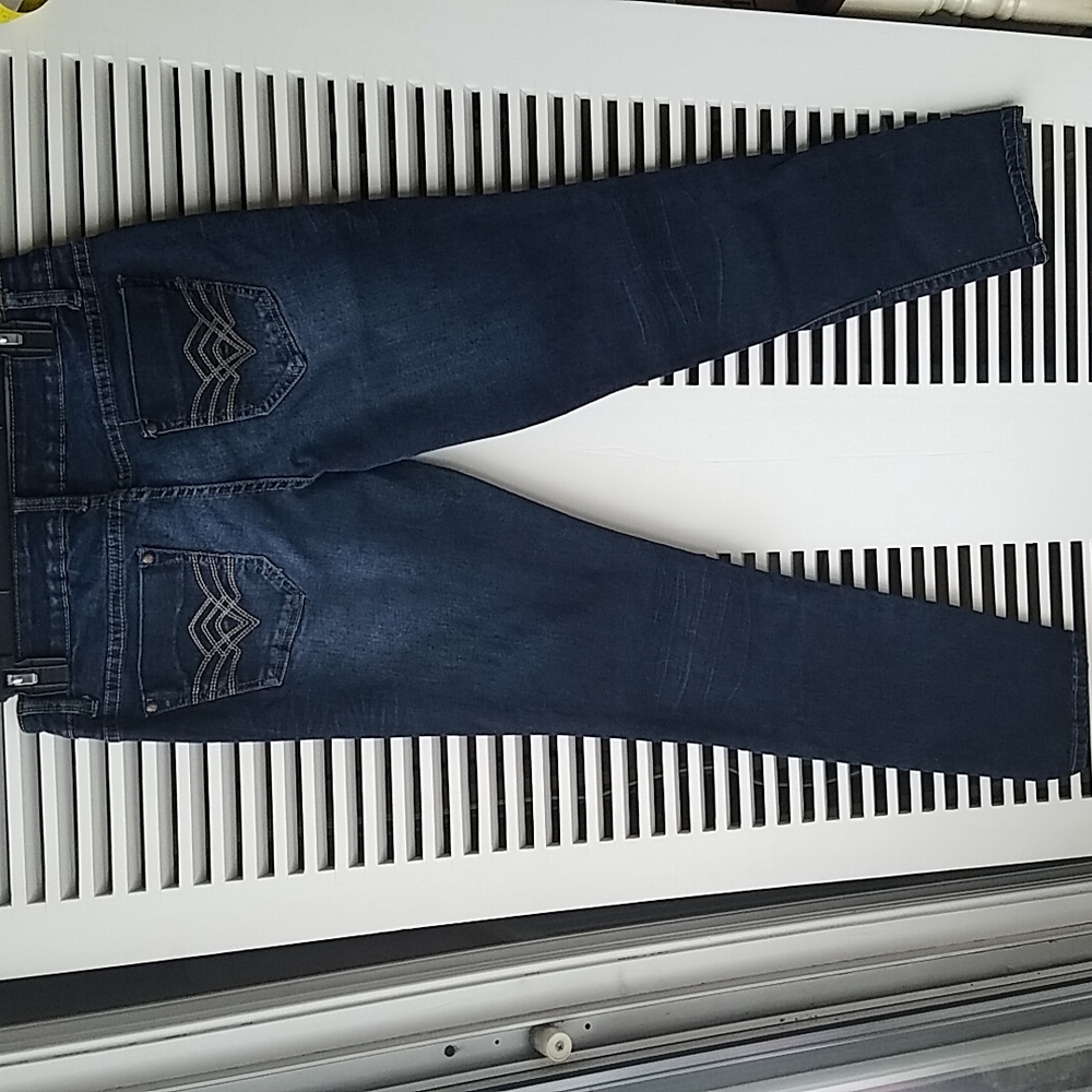 Jeans - Picture 7 of 9